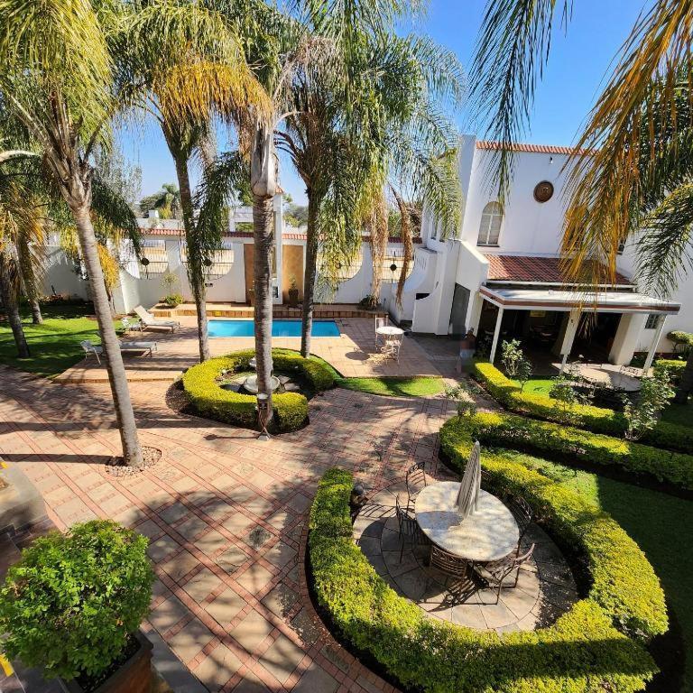 Casa Grande Guest Lodge Brits Exterior photo