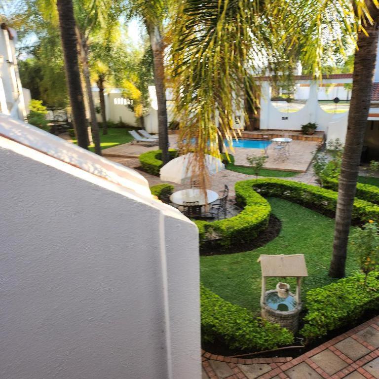 Casa Grande Guest Lodge Brits Exterior photo